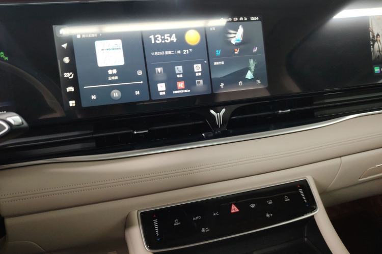 Used VOYAH Dream 2024 PHEV Ultra-Long Range Flagship Edition