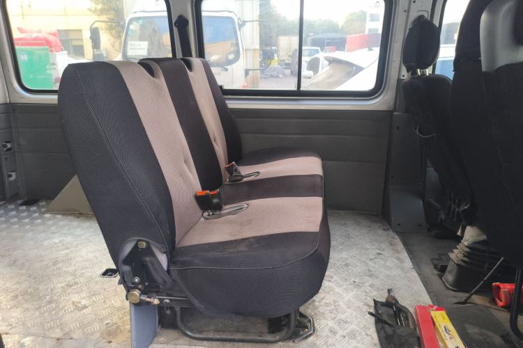 Used Ford Classic Transit 2016 2.8T Diesel Short-Wheelbase 6-Seater Mid-Roof Multifunction Vehicle JX493ZLQ4