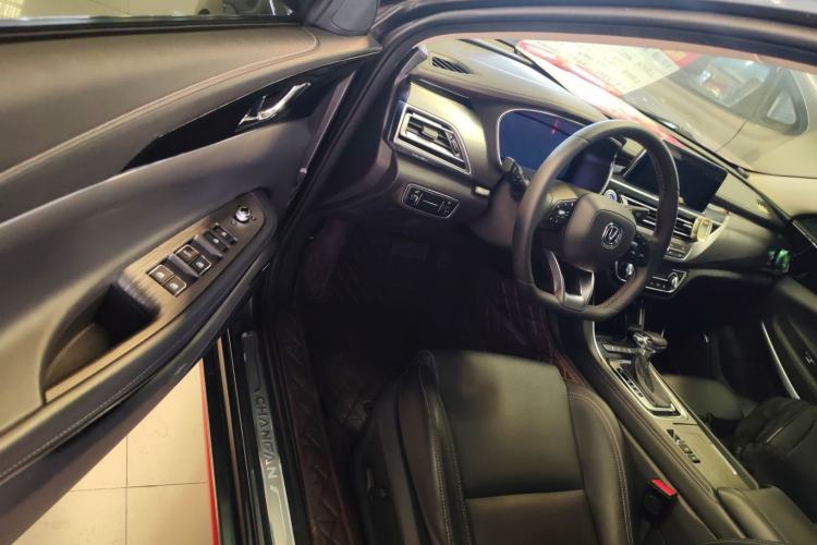 Used Changan Ruicheng CC 2021 Blue Whale Edition 1.5T DCT Prestige Model
