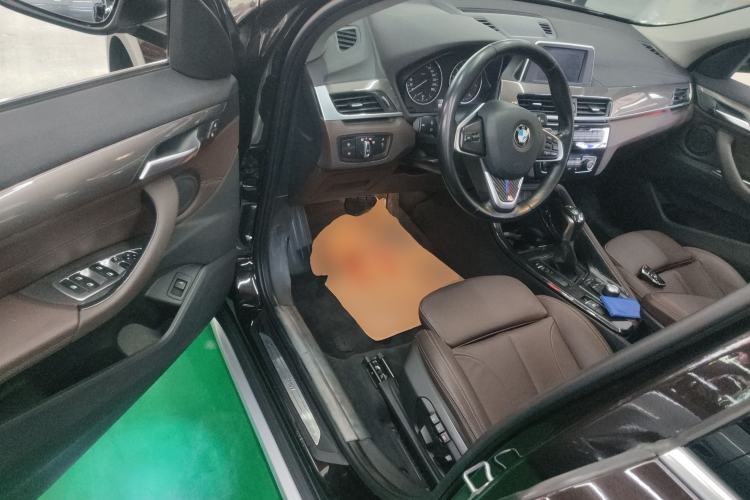 Used BMW X1 2018 sDrive18Li Luxury Model
