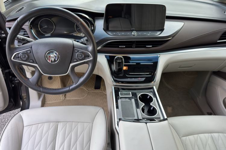 Used Buick GL8 2021 Land Cruiser Executive 652T Premium Model
