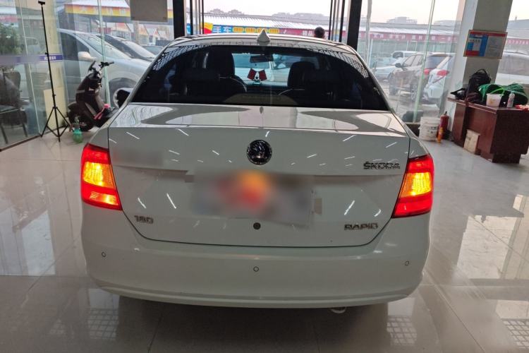 Used Skoda Rapid 2016 1.6L Manual Trend Edition
