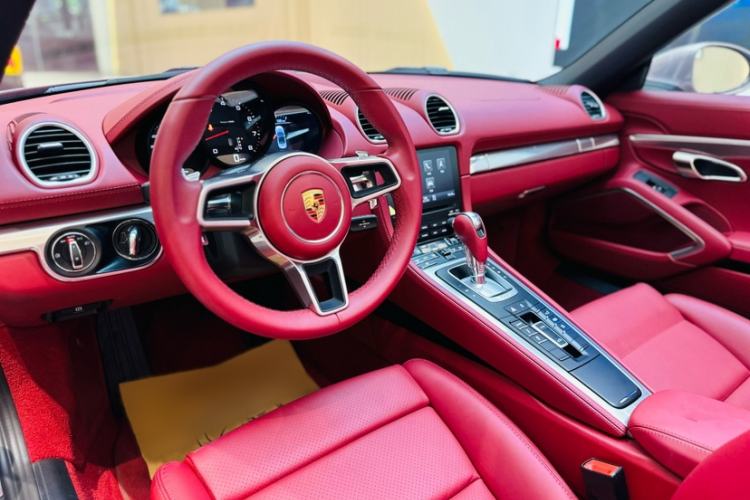 Used Porsche 718 2022 Boxster 2.0T
