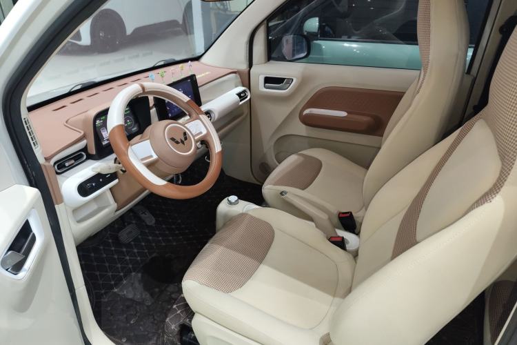 Used Wuling Hongguang MINIEV 2024 3rd Generation 215km Advanced Version
