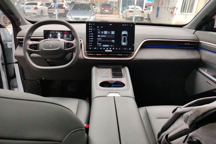 Used  eπ008 2025 636Max Rui Edition 6-Seater