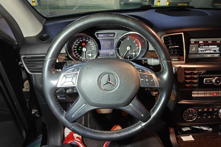 Used Mercedes-Benz M-Class 2014 ML 350 CDI 4MATIC
