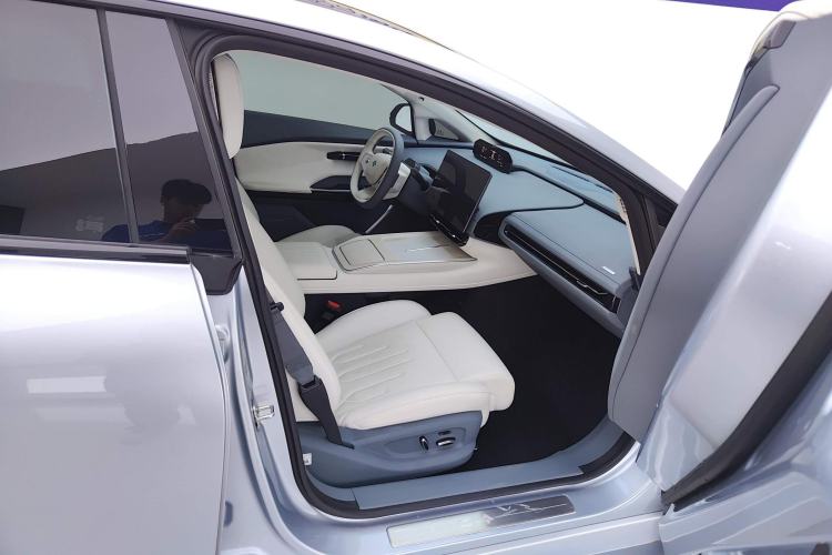 Used  GT 2023 560 Rear-Drive Seven-Wing Edition
