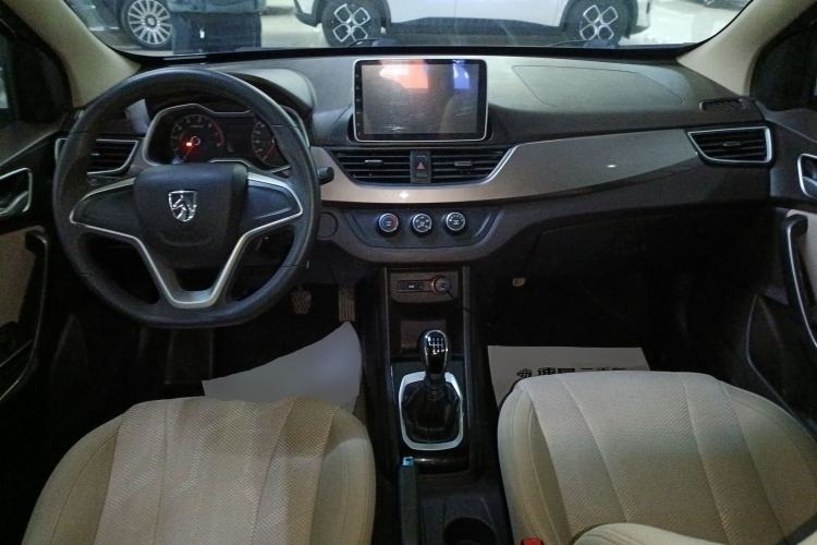 Used Baojun 310W 2017 1.5L Manual Comfort Model China V Standard
