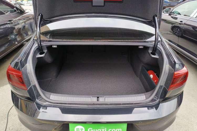 Used Volkswagen Magotan 2020 330TSI DSG Leading Model
