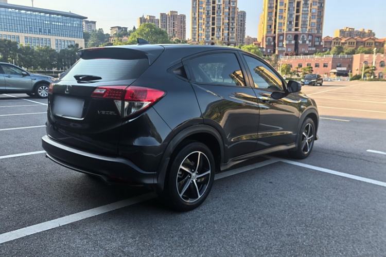 Used Honda Vezel 2020 1.5L CVT Pioneer Edition
