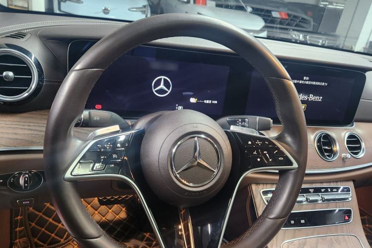 Used Mercedes-Benz E-Class New Energy 2022 Restyled E 350 e L Plug-in Hybrid Sedan
