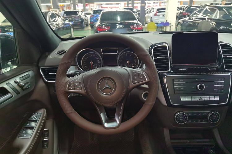 Used Mercedes-Benz GLS 2018 GLS 320 4MATIC
