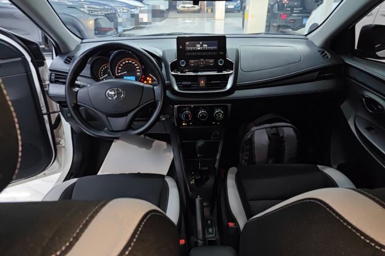 Used Toyota YARiS L 2021 1.5L CVT Leading Edition
