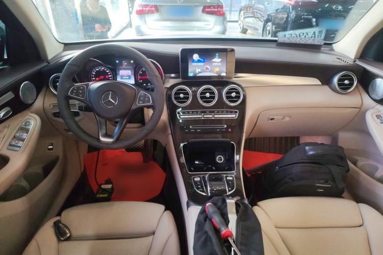 Used Mercedes-Benz GLC 2017 GLC 260 4MATIC Dynamic Edition
