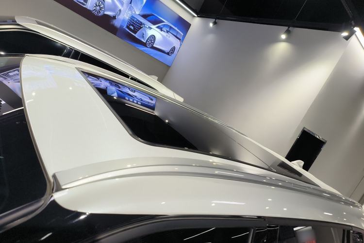 Used Toyota Highlander 2022 Dual-Engine 2.5L Four-Wheel Drive Prestige Version 7 Seats