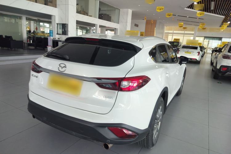 Used Mazda CX-4 2018 2.0L Automatic Two-Wheel Drive Blue Sky Premium Upgrade Version China V Standard