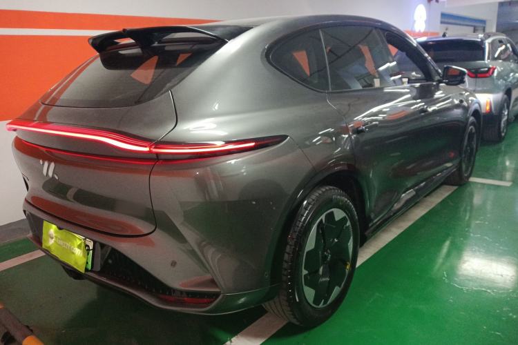 Used  LS7 2023 77 kWh Urban Fit Rear-Wheel Drive
