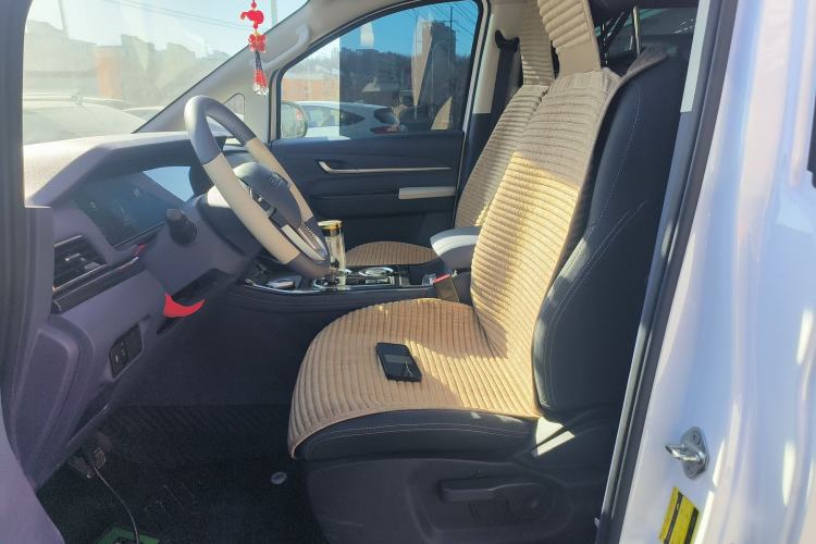 Used  Ruisheng Ace M7 2025 2.0L Automatic Long Wheelbase Luxury Version 7 Seats
