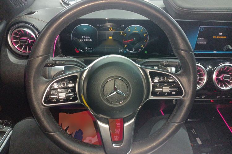 Used Mercedes-Benz GLB 2022 Updated GLB 200 Fashion Edition