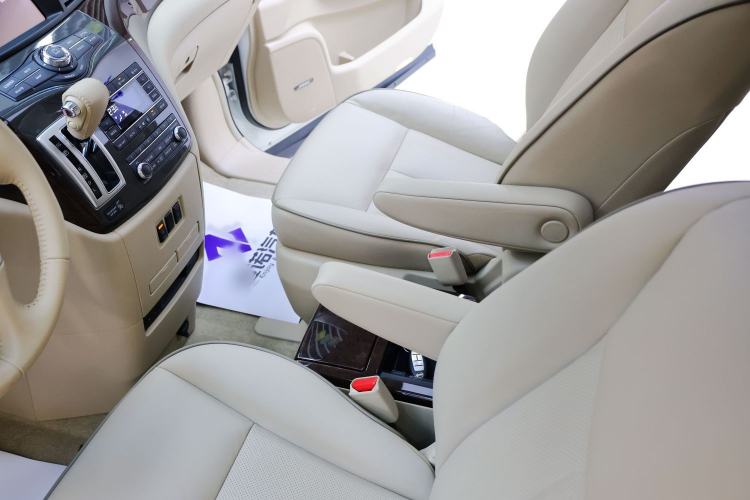 Used Nissan Quest 2015 3.5L SL
