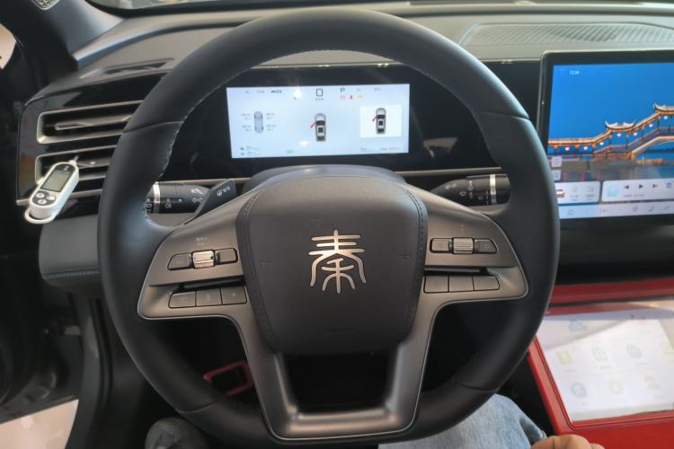 Used BYD Qin L 2025 DM-i Smart Drive 120KM Superior Model
