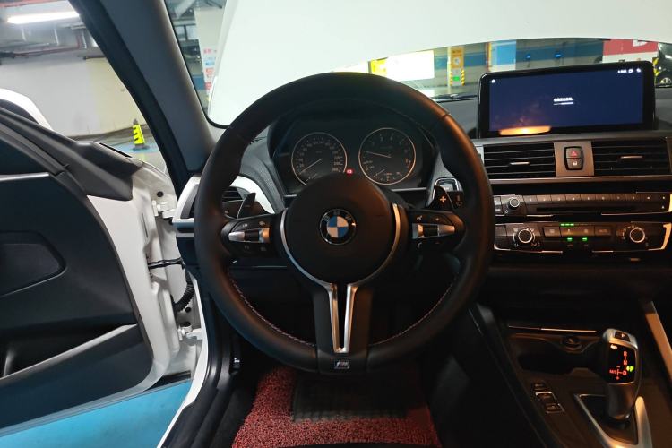 Used BMW 2 Series 2014 220i Leading Model
