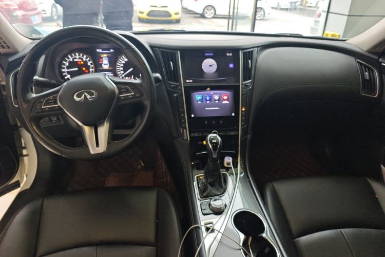 Used Infiniti Q50L 2018 2.0T Comfort Edition China VI Standard
