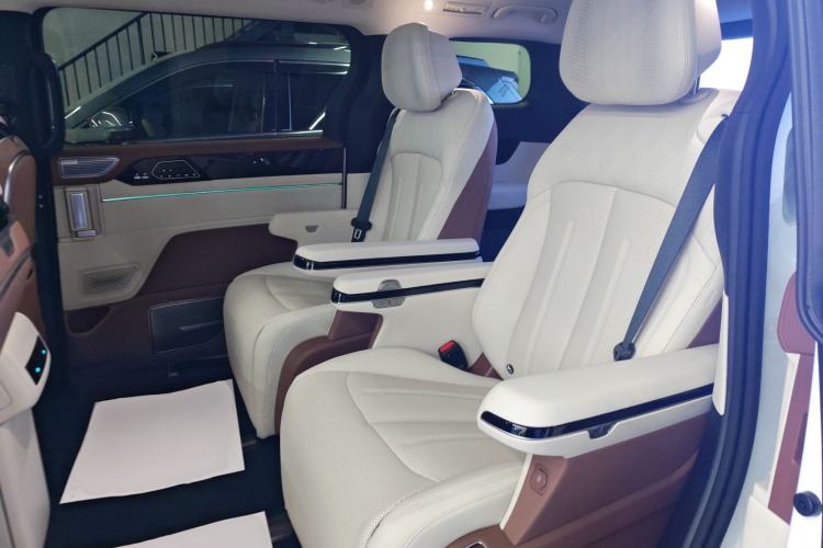 Used BYD Xia 2025 DM-i 1.5T 180km Excellence Model
