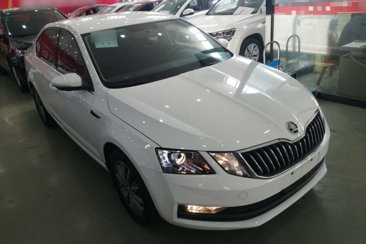 Used Skoda Octavia 2018 1.6L Automatic Comfort Edition