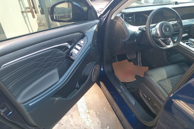 Used VOYAH FREE 2021 Four-Wheel Drive Standard Range-Extended Exclusive Luxury Package
