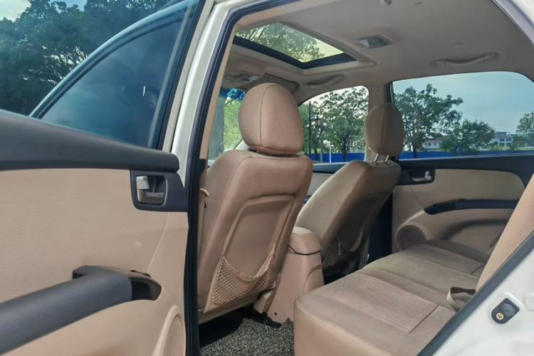 Used Kia Sportage 2013 2.0L Automatic Two-Wheel Drive GL Trim