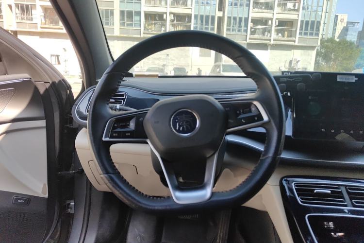 TDK.VehicleDetails.img