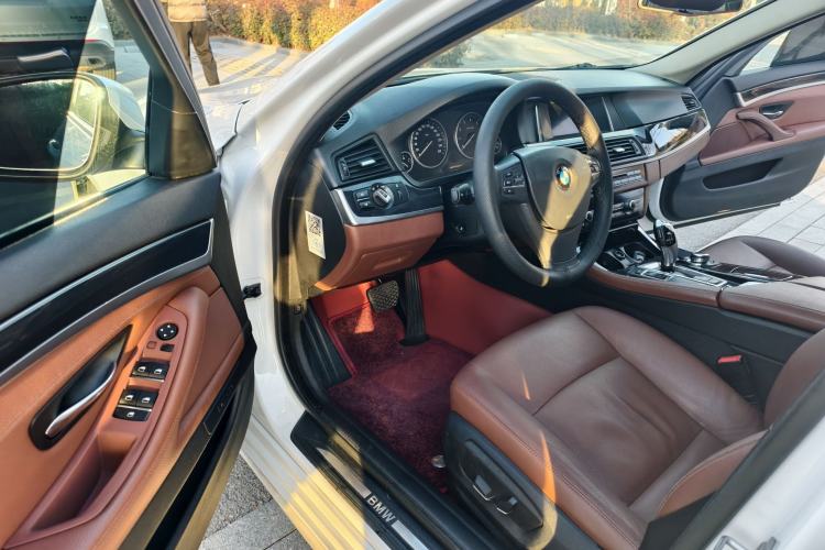 Used BMW 5 Series 2015 520i Elegant Edition