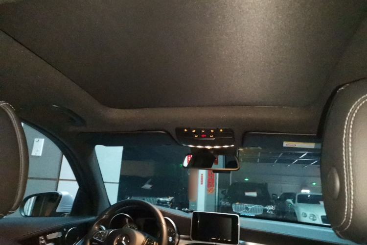 Used Mercedes-Benz GLC 2017 GLC 260 4MATIC Luxury Model
