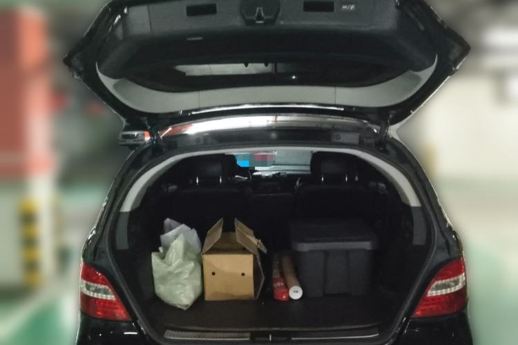 Used Mercedes-Benz R-Class 2017 R 320 4MATIC Business Edition Prestige Model
