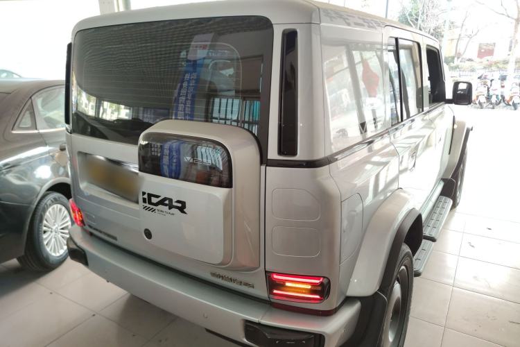 Used  V23 2025 401 Two-Wheel Drive Intelligent Driving Version
