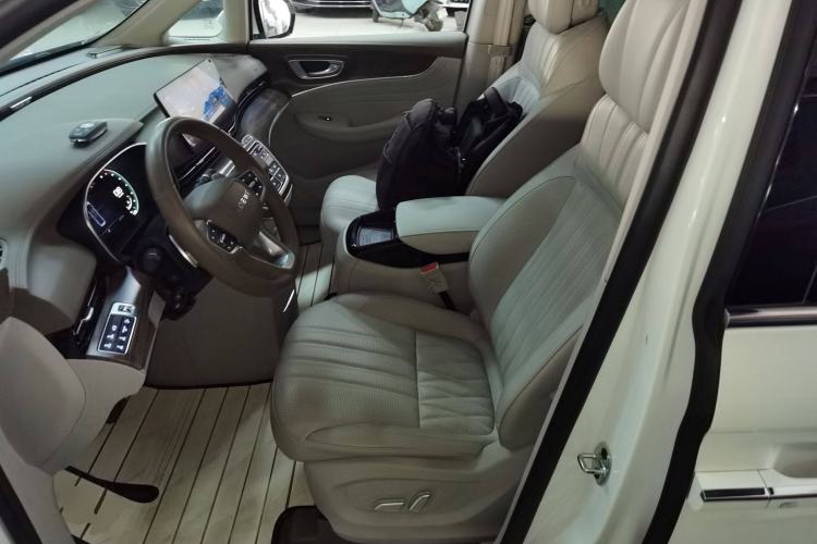 Used Roewe iMAX8 2023 400TGI Comfort Edition
