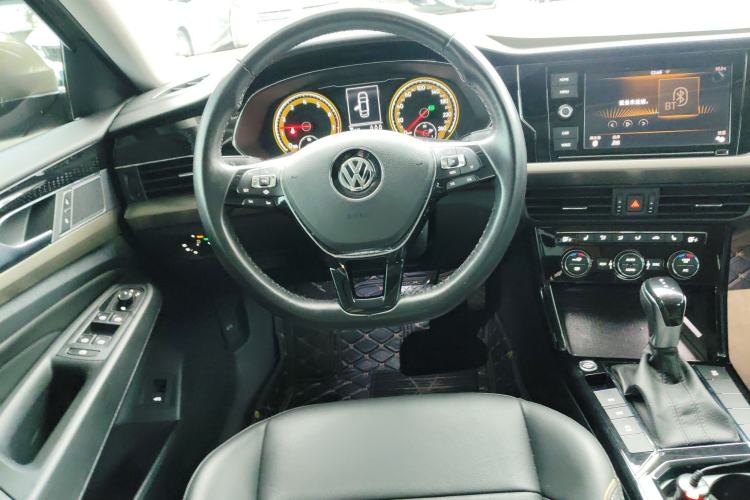 Used Volkswagen Passat 2019 330TSI Elite Edition China VI
