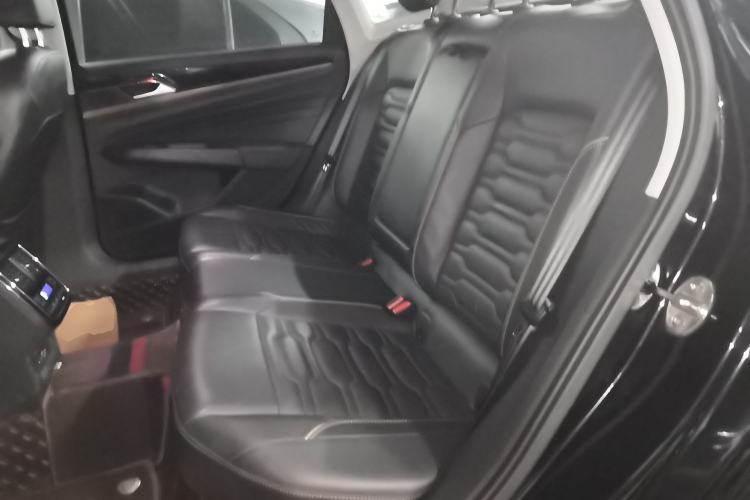 Used Volkswagen Passat 2020 Facelift 330TSI Elite Edition China VI Standard