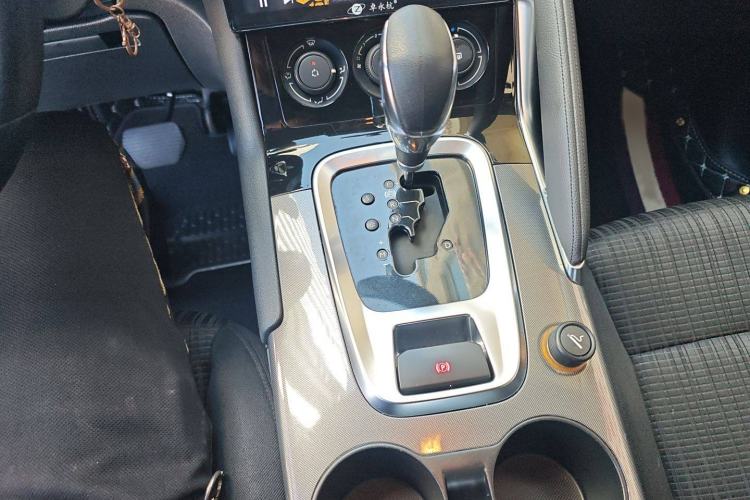 Used Peugeot 3008 2016 2.0L Automatic Classic Edition
