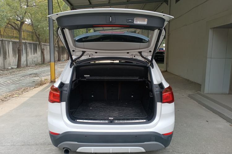 Used BMW X1 2016 sDrive18Li Luxury Model
