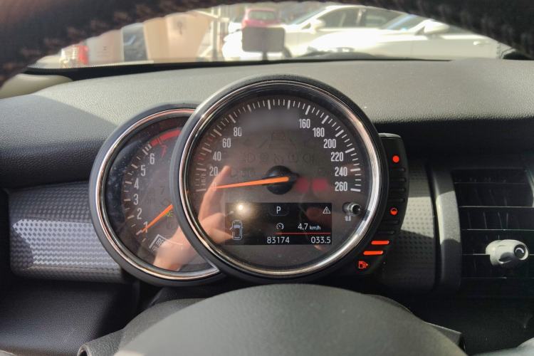 Used  MINI 2016 1.5T COOPER Five-Door Edition
