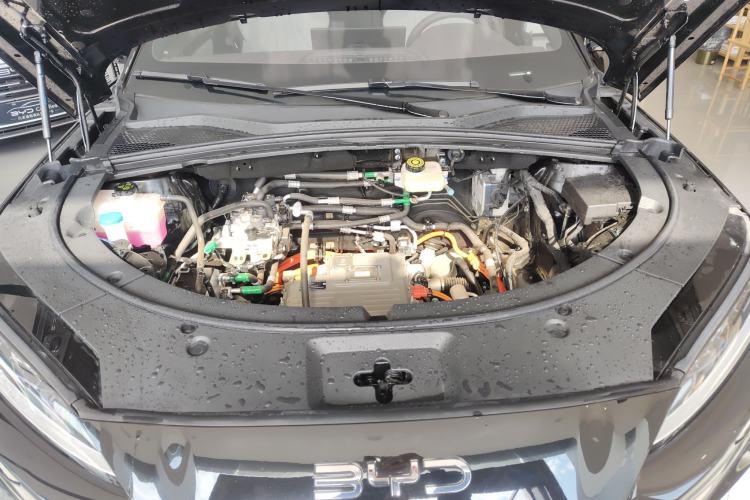 Used BYD Song PLUS New Energy 2025 EV Intelligent Driving Version 520km Premium Model
