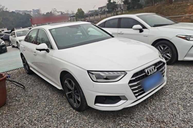 Used Audi A4L 2022 40 TFSI Stylish and Elegant Edition
