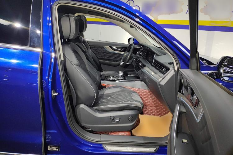 Used Hongqi HS5 2022 Facelifted Version 2.0T Smart Connect Flagship All-Wheel-Drive Edition
