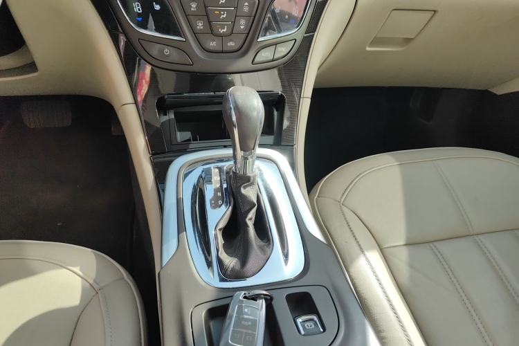 Used Buick Regal 2015 2.0L Elite Fashion Edition