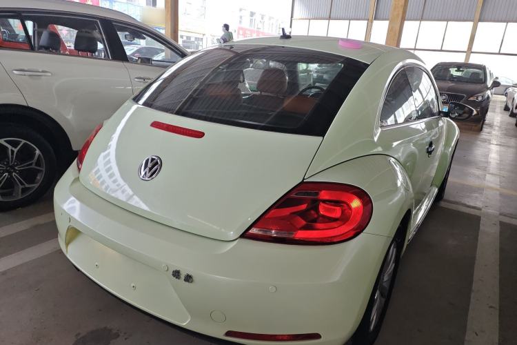 Used Volkswagen Beetle 2015 180TSI model
