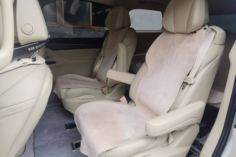 Used Buick GL8 2022 ES Landtrek 653T Luxury Edition
