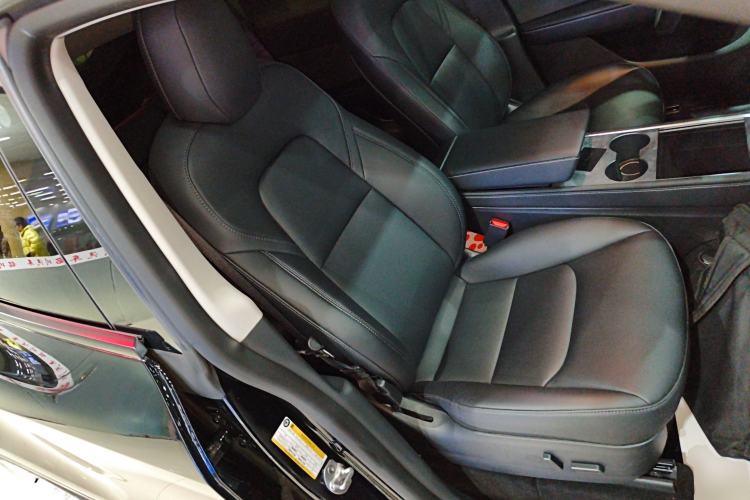 Used Tesla Model Y 2022 Rear-Wheel-Drive Version
