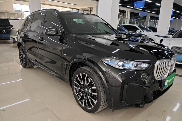 Used BMW X5 2023 xDrive 40Li M Sport Night Edition Package
